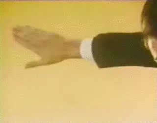 George Michael en train de voler