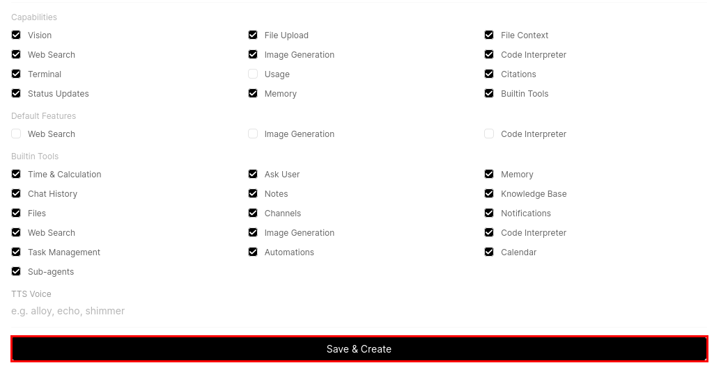 Page de configuration d’un modèle dans Open WebUI montrant les capacités, les fonctionnalités par défaut, les outils intégrés ainsi que le bouton Save and Create
