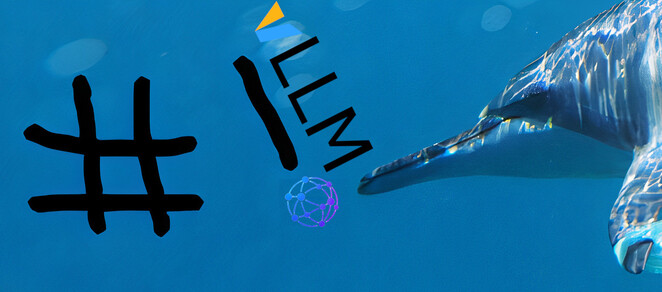 Logo vLLM accompagné de symboles de l’intelligence artificielle et de Linux sur un fond sous-marin bleu